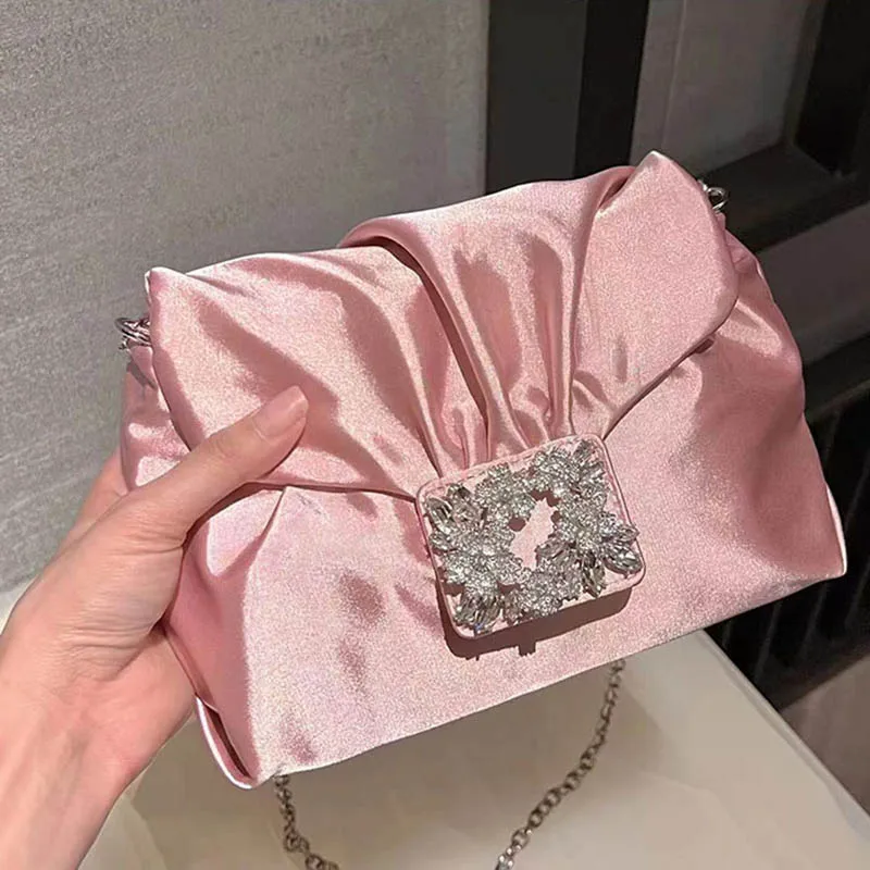 

Shiny Rhinestone Folds Satin Handbags Women Elegant Gemstone Envelope Evening Clutch Purses Wedding Ladies Chain Crossbody Bags