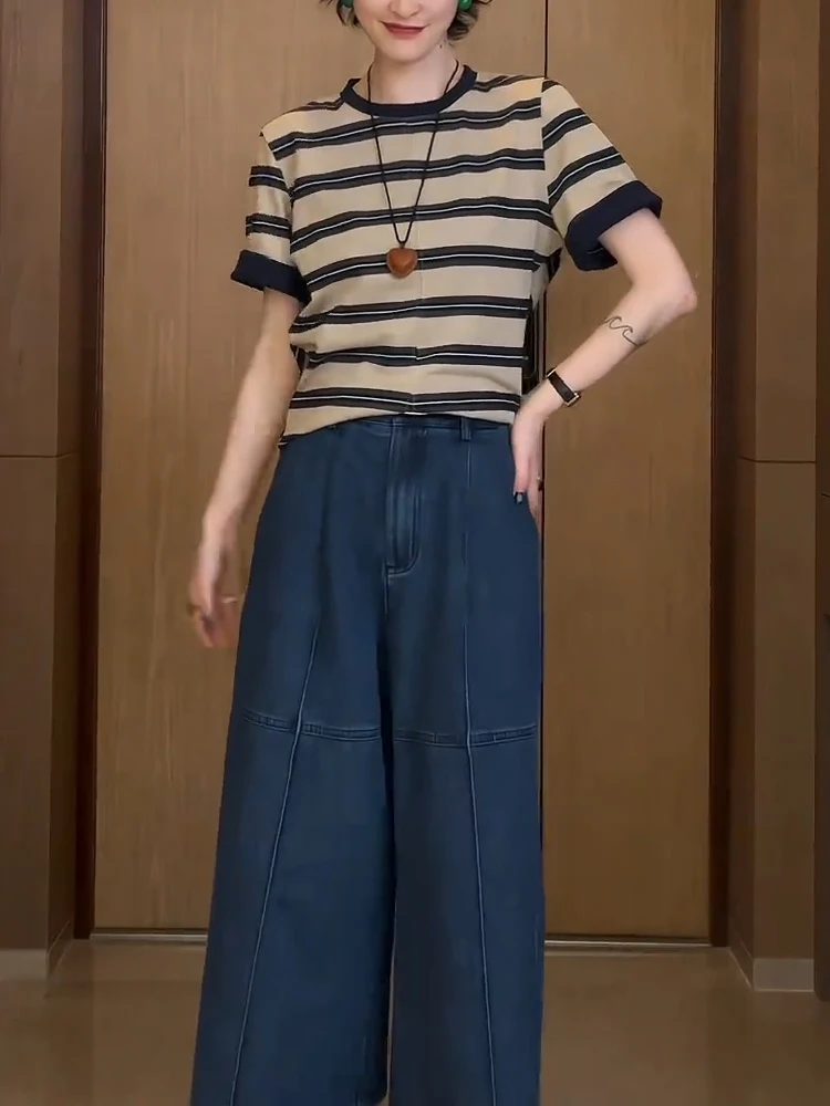 Женская футболка в полоску с круглым вырезом и коротким рукавом