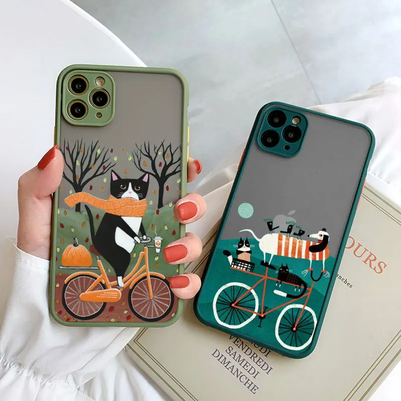 

Funny Cartoon Cat Riding A Bicycle Phone Case For iPhone 11 12 Pro Max 13 XR XS X 8 7 SE 2020 14 Plus Cute Animal Pattern Cover