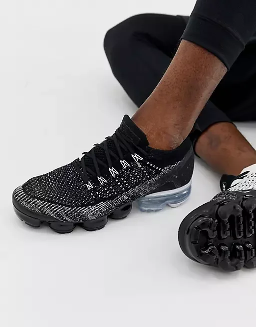 

High Quality Running Shoes Mens Triple Black White Dark Casual Shoes Zapatillas Pink Women Sports Trainers Sneakers