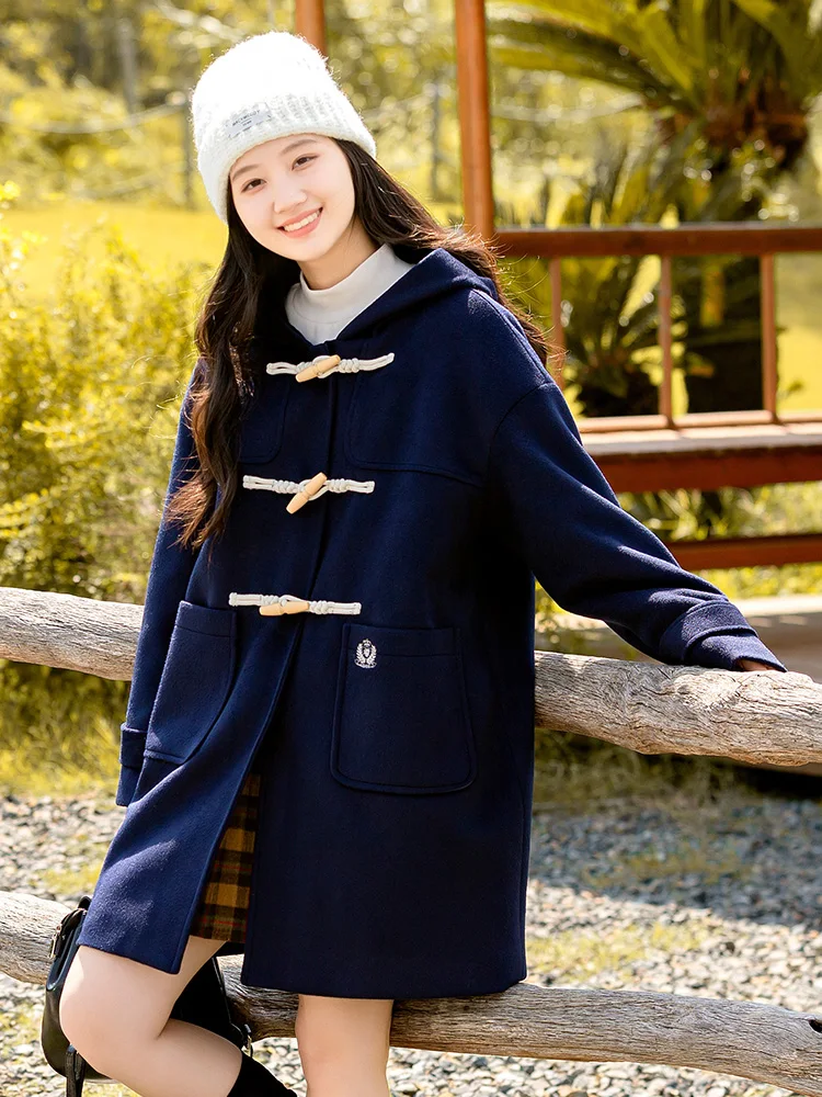 Шерстяная куртка в консервативном стиле для девочек студентка младших классов