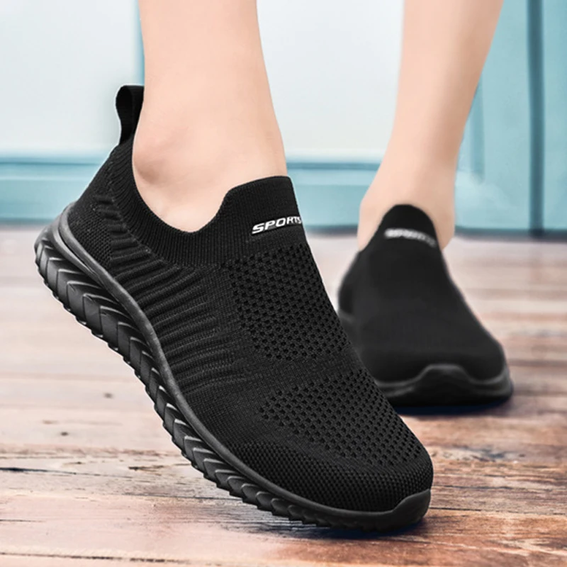 Light Sneakers for Men Solid Color Mesh Woven Breathable Vulcanized Shoes Decompression Comfort Slip-on Gymnasium Sports Shoe