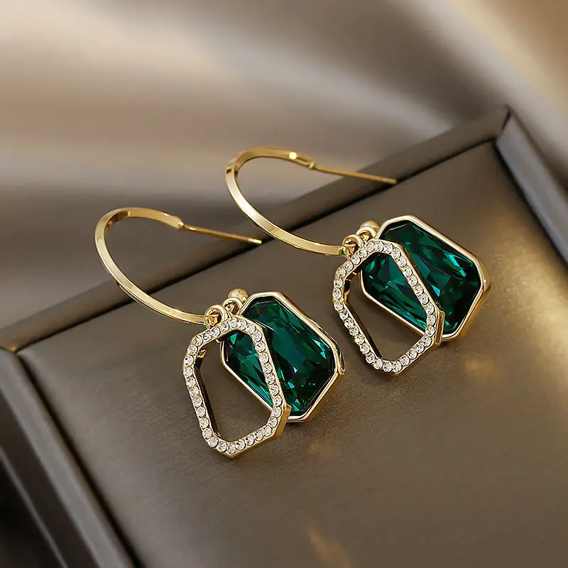 

European and American new geometric square emerald stud earrings female temperament earrings spot wholesale