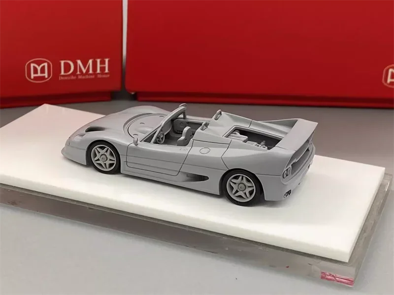 Модель автомобиля из смолы DMH 1:64 F50 Aperta Limited299