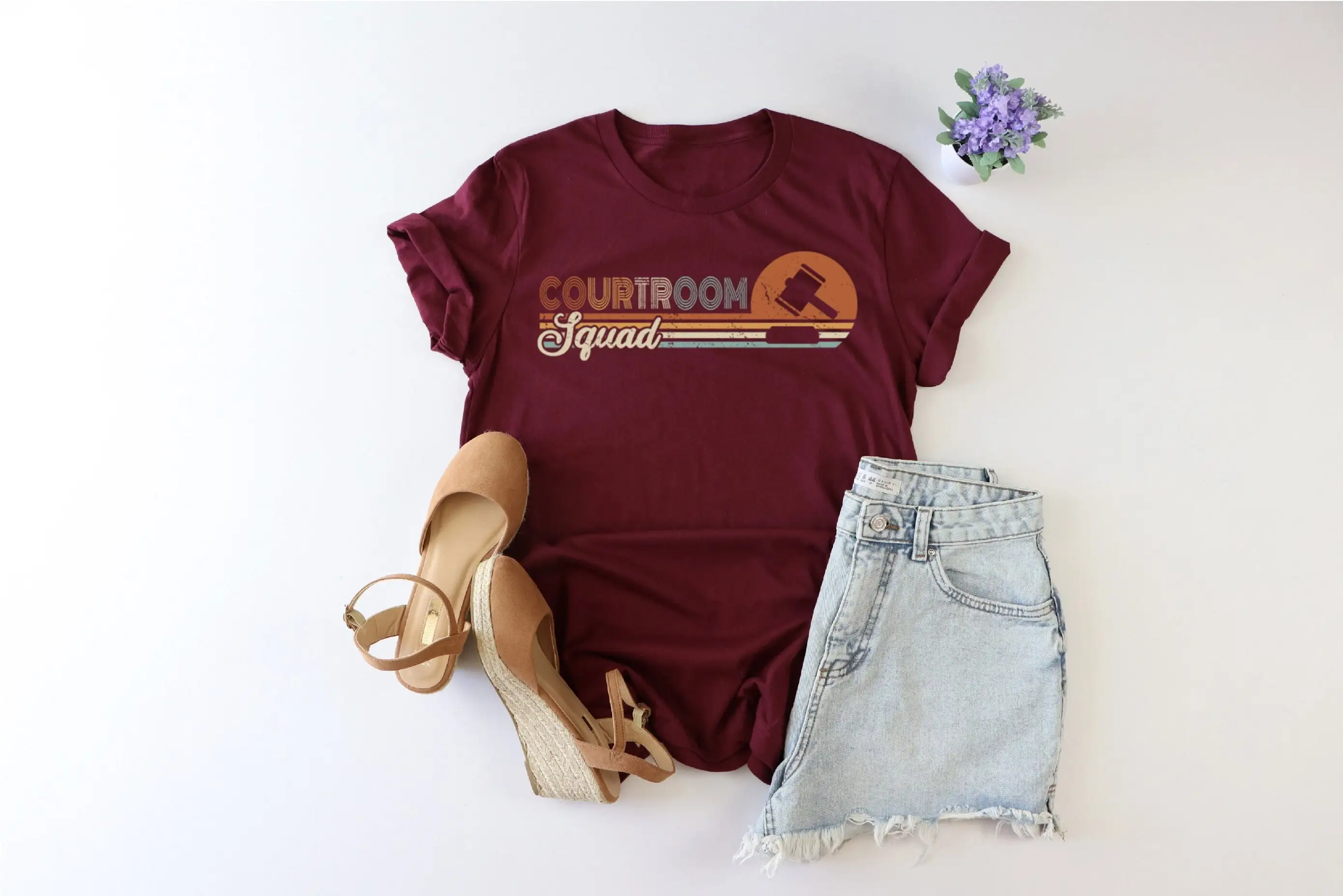 Футболка Courtroom Squad Law Office Workers Women In The Attorney Judge Bailif StudenT