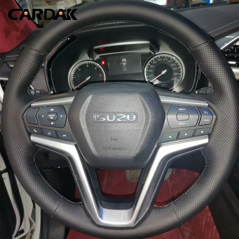 Полностью черный кожаный чехол на руль автомобиля для Isuzu D-MAX 2021 2022