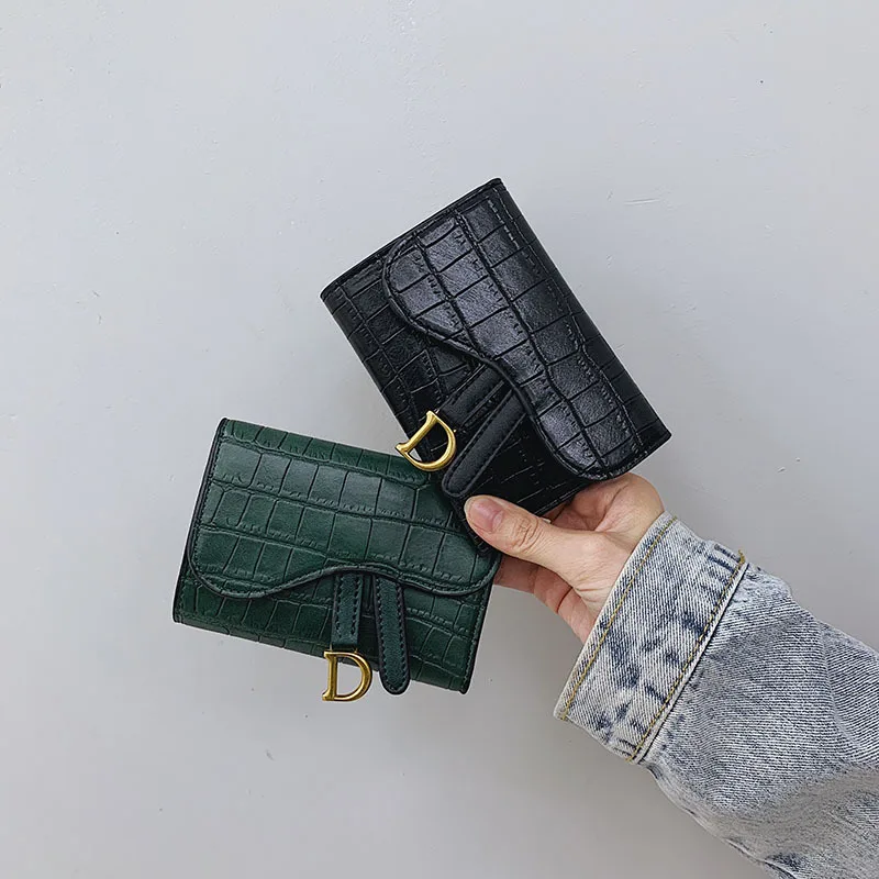 

Small Purse Women's Short Section 2022 New Crocodile Pattern Embossed D-shaped Buckle Coin Purse Tri-fold Card Bag Tide