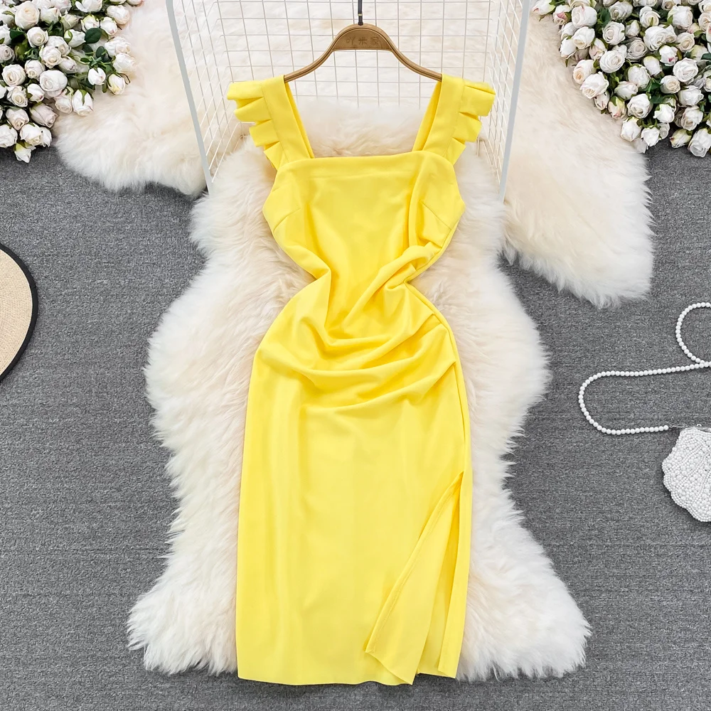 

sleeveless dress