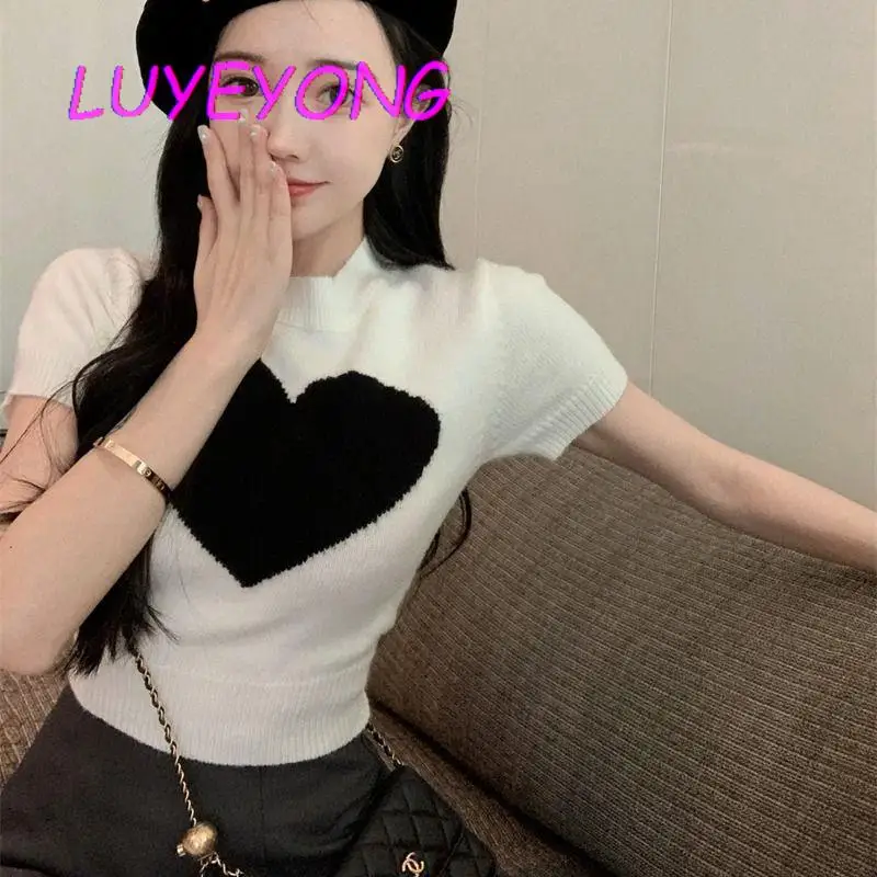 

Korean Sweet Knitted Crop Top Y2k Girl Slim Heart Contrast Color Short Knit Tshirt White Female O Neck Short Sleeve T Shirt