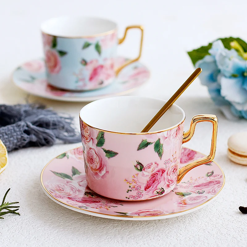 

Creative European Ceramic Coffee Cup Set Gold Rim Light Luxury Flower Turkish Coffee Cups Simple Tazas De Cafe Drinkware BE50CP