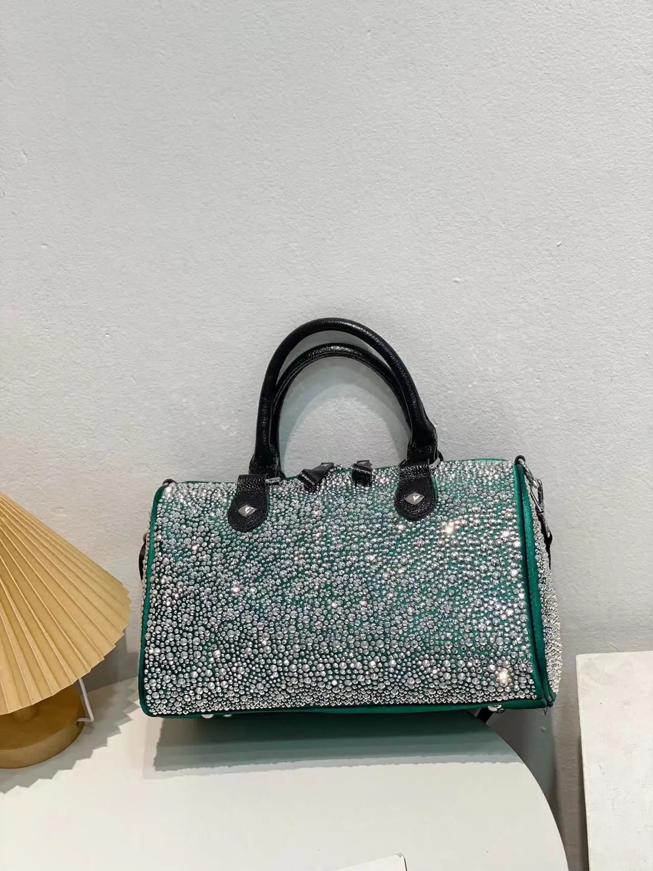 European And American Trendy Diamond Sequin Bag New Womens Large-capacity Single-shoulder Messenger Bag Casual Versatile Handbag