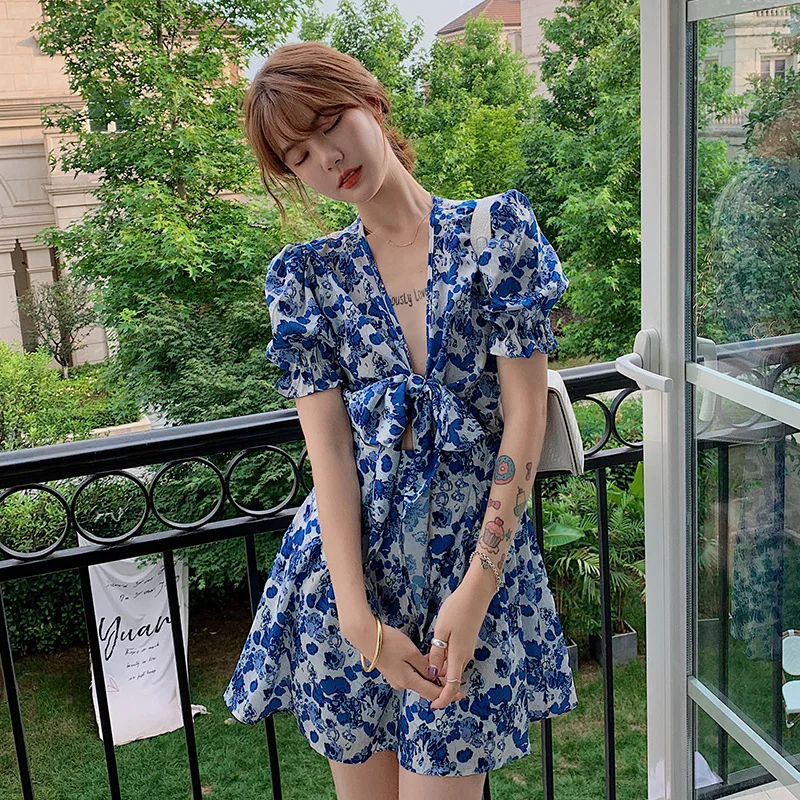 

Summer Women's French Retro Floral Dress 2022 New Chiffon Sexy V-Neck Fashion Temperament Mini A-line Skirt Ladies Clothes