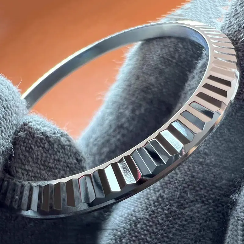 Фото Позолоченный белым золотом безель для часов Datejust 36 мм 126234, 41 мм 126334, высококачественные запасные части для часов. №1