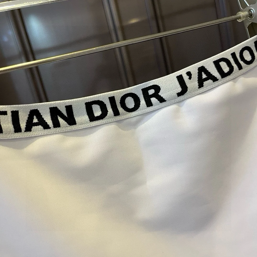 Dior Любимчик сексуальной богини