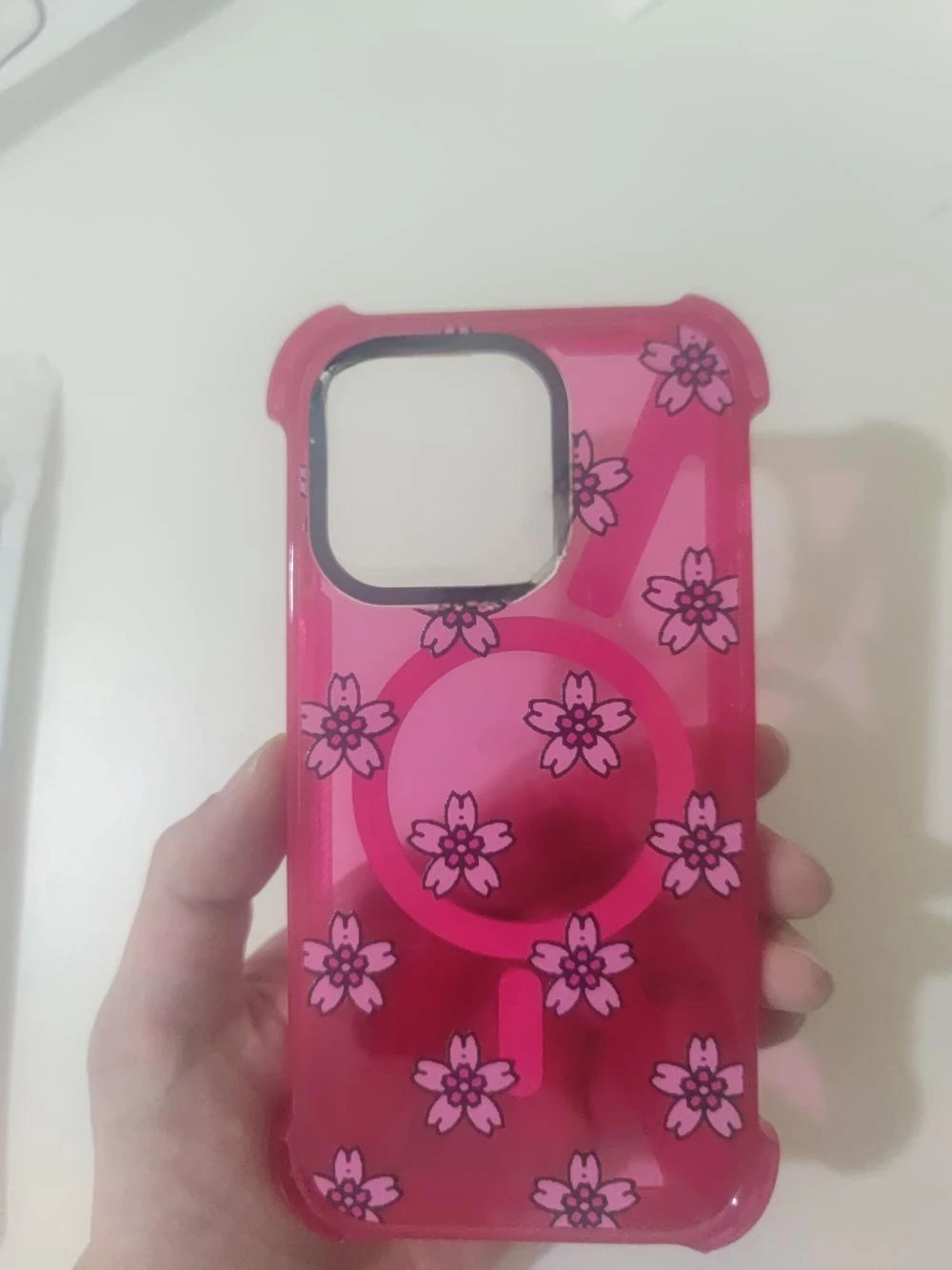 

Anime surrounding cherry blossom phone case 14pro in stock, one missing item in stock, one missing item in stock