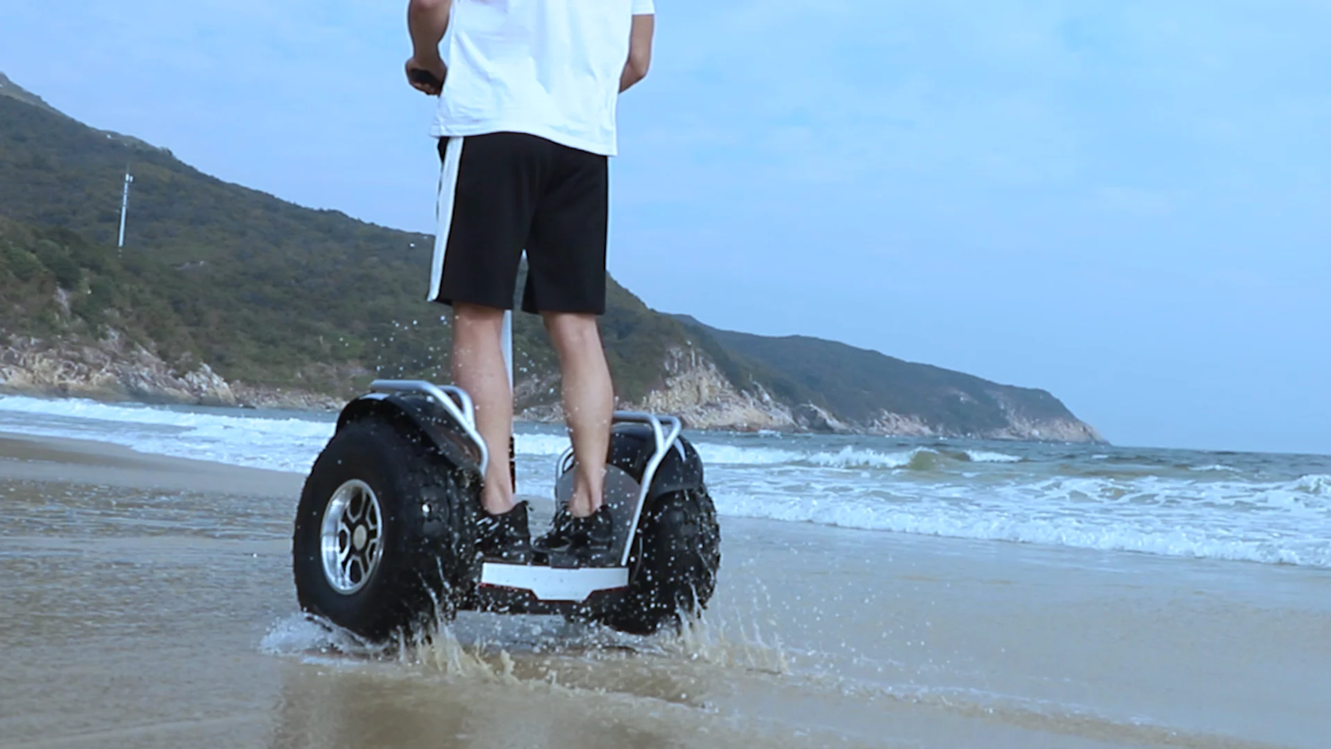 

Personal Transporter Two Wheels Offroad Seaside Self Balancing Walk 2 Wheel Stand Up Electric Scooter