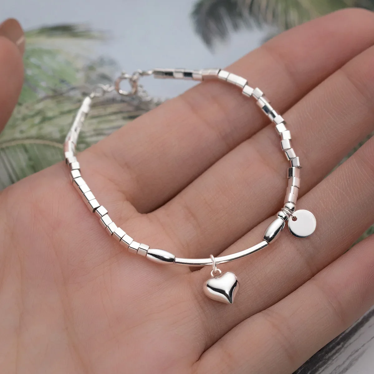 Женский браслет из серебра 925 пробы с квадратным кулоном в виде сердца