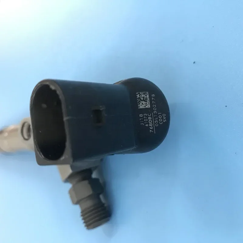 Высококачественные автомобильные детали дизельный топливный инжектор OE 03L 130277 B