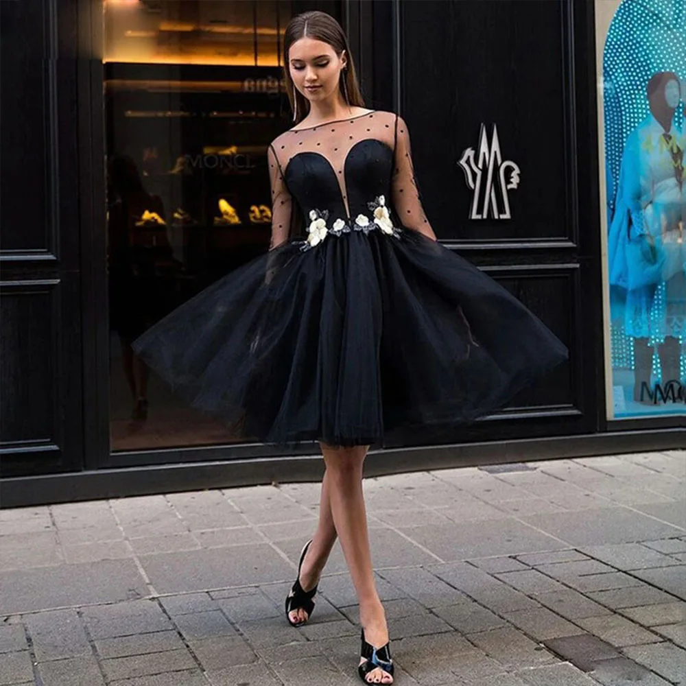 

Transparent Long Sleeves Black Prom Dresses Knee-Length Sweetheart Simple Homecoming Dress Dots Tulle Appliques Evening Gowms