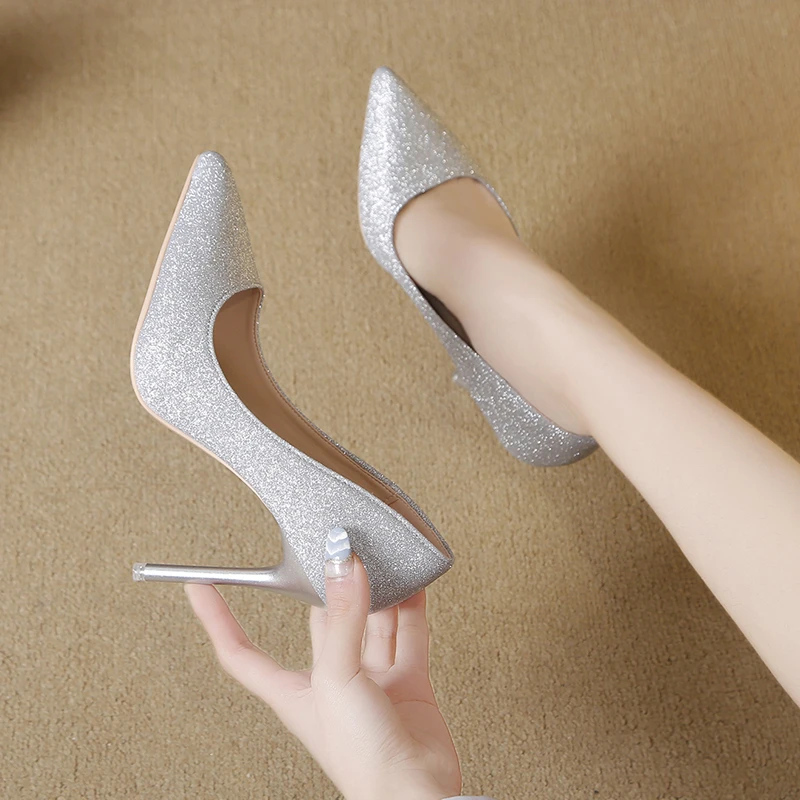 

Новинка лета 2022, женские туфли на высоком каблуке, универсальные удобные женские туфли на тонком каблуке с открытым носком и красными блест...