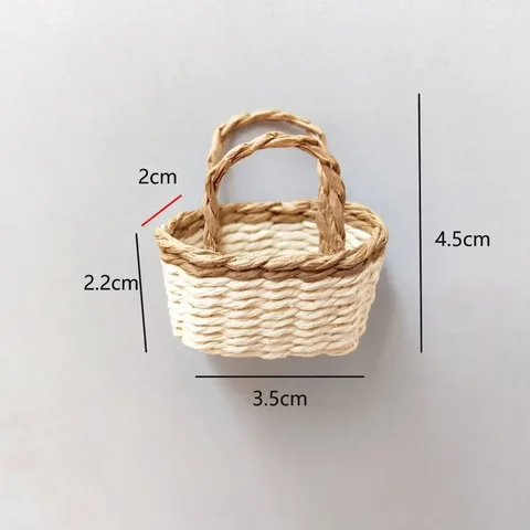 Миниатюрная корзина для кукольного домика  Cloth