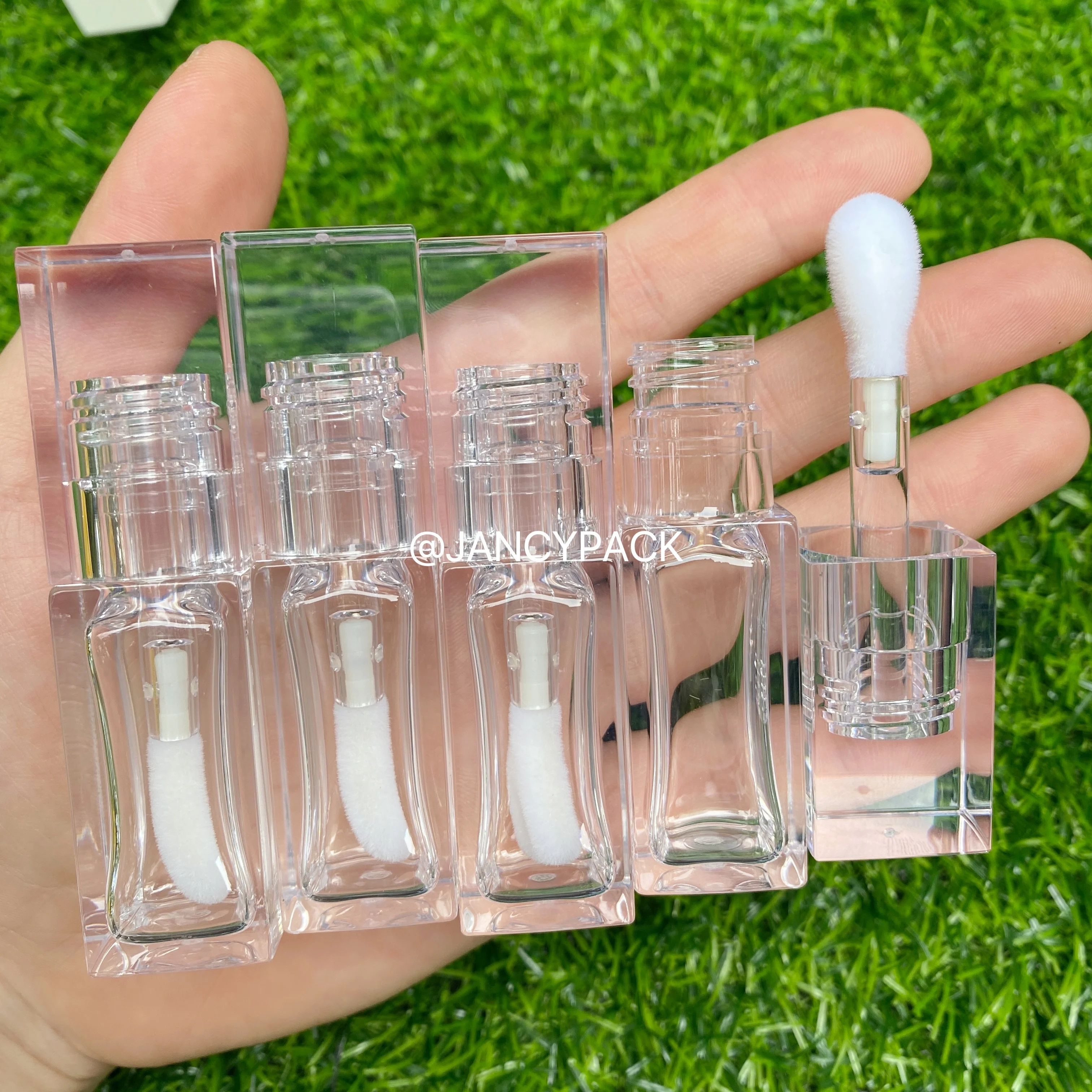 Empty Portable 8ml thick wand Lip Gloss Tube Plastic Lip Gla