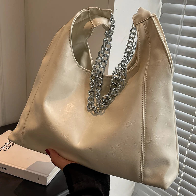 

Large Hobos Handbags for Women White Oil Wax Leather Casual Ladies Shopper Tote Bags Metal Chain Serviceable Female Shoulder Bag