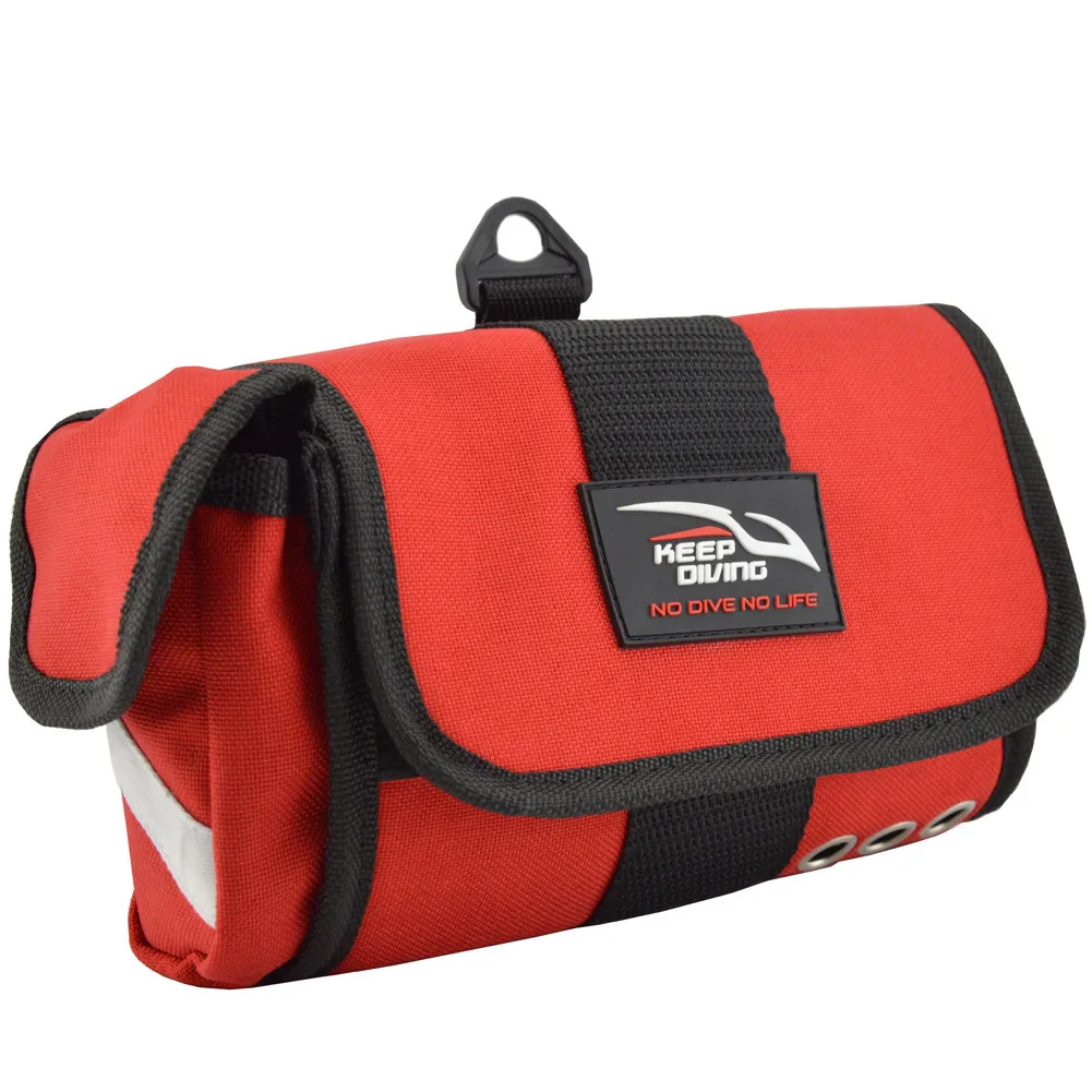 

Diving Lightweight Storage Bag 17*10*8cm 94g Black / Red TPU Coated Nylon Cloth Rubber With Hanging Buckle 1 Pcs