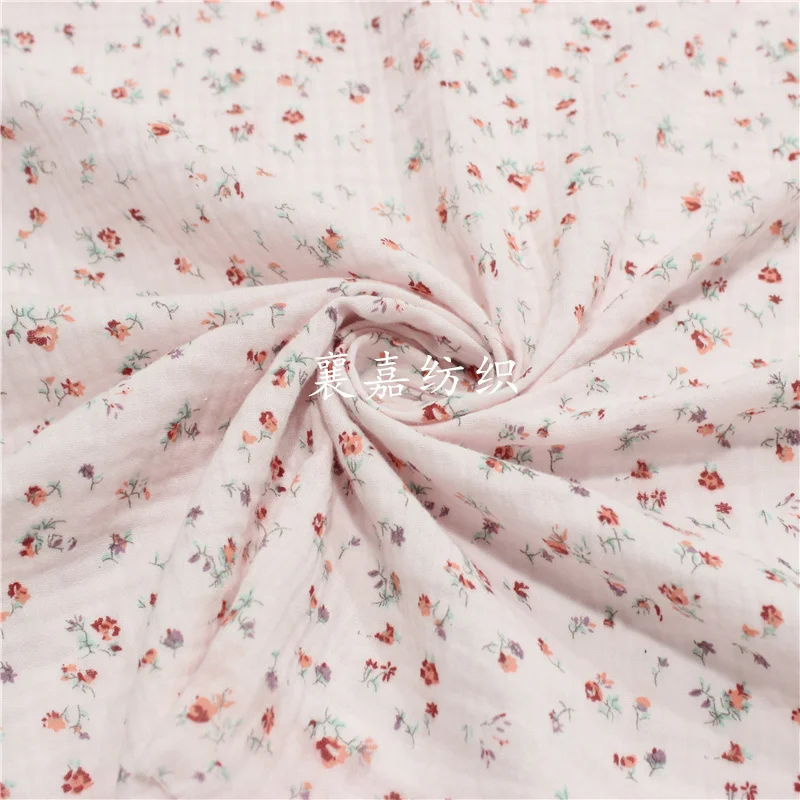 

100x135cm 180g/m Japan and South Korea Small Broken Flower Double-layer Gauze Cotton Crepe Children's Wear Pajama Fabric
