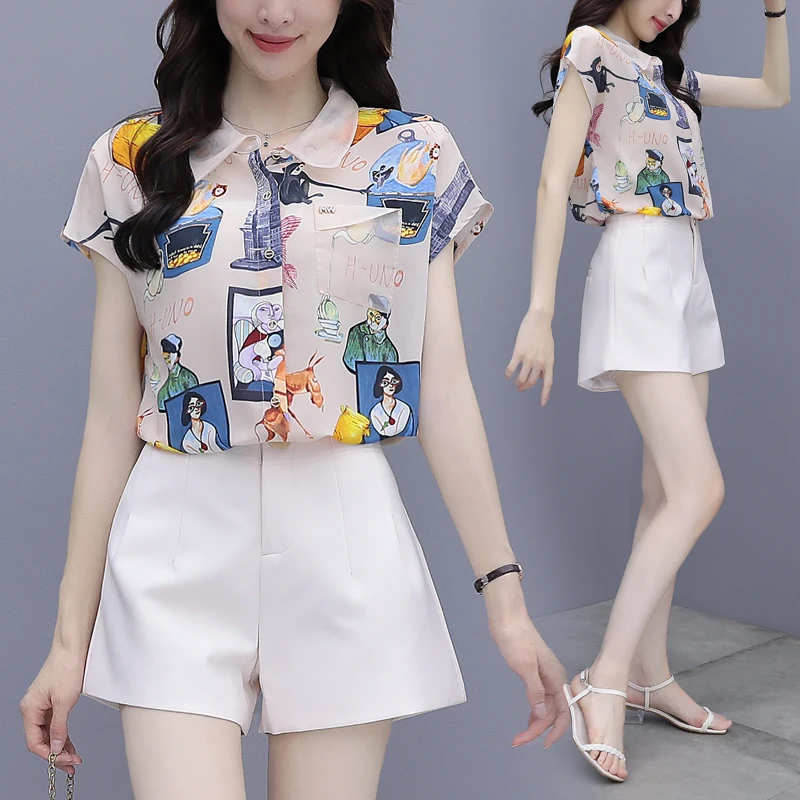 

Женский элегантный костюм из двух предметов, шифоновый топ с цветочным принтом, отложным воротником и коротким рукавом и шорты с широкими ш...