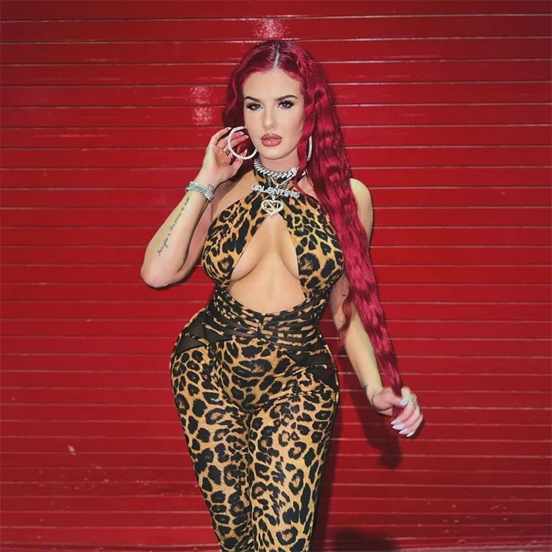 Бандажный облегающий комбинезон с леопардовым принтом и вырезами женский