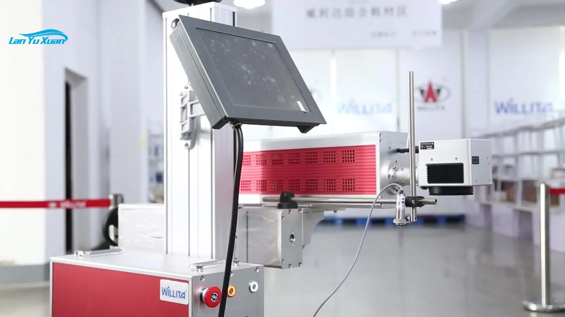 

20W 30W Flying Laser CO2 Marking Machine For Pharmaceutical Water Bottle Marking Printing Machine With Conveyor Belt