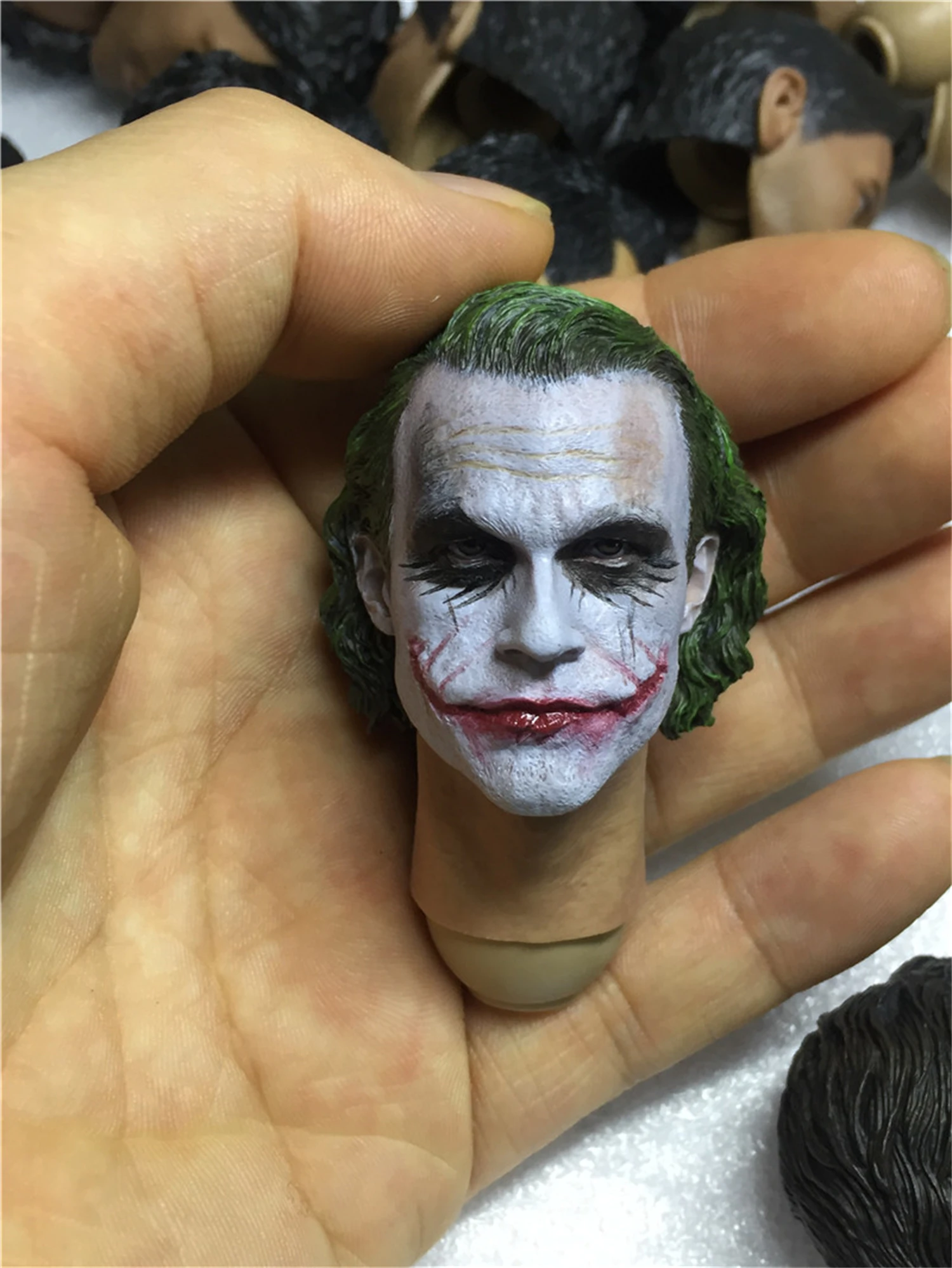 Фото Модель лепки голова клоуна Heath Ledger 1/6 MJ12 подходит для тела экшн-фигурки 12 дюймов №1