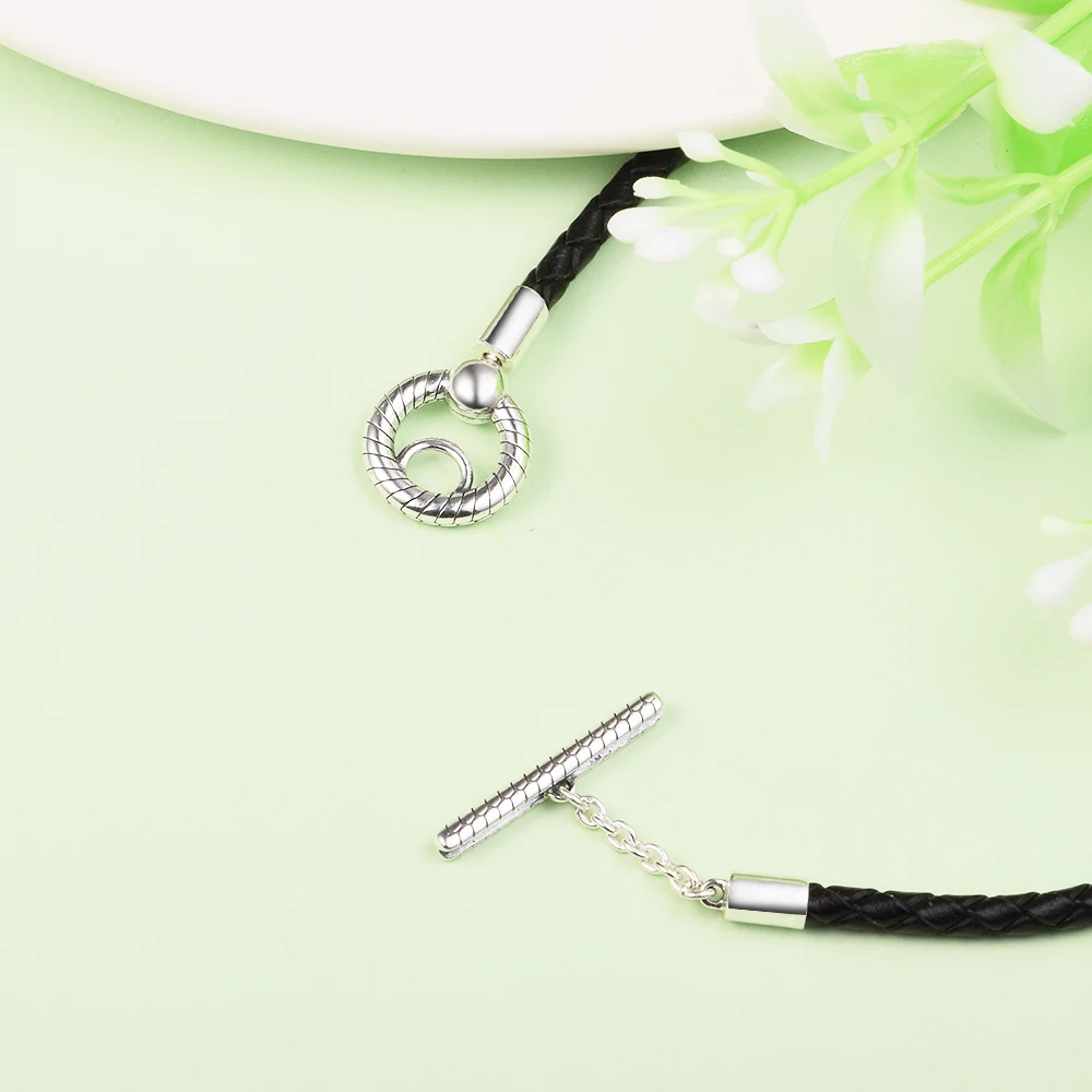 Женский плетеный браслет из серебра 925 пробы с бусинами-шармами | Украшения и