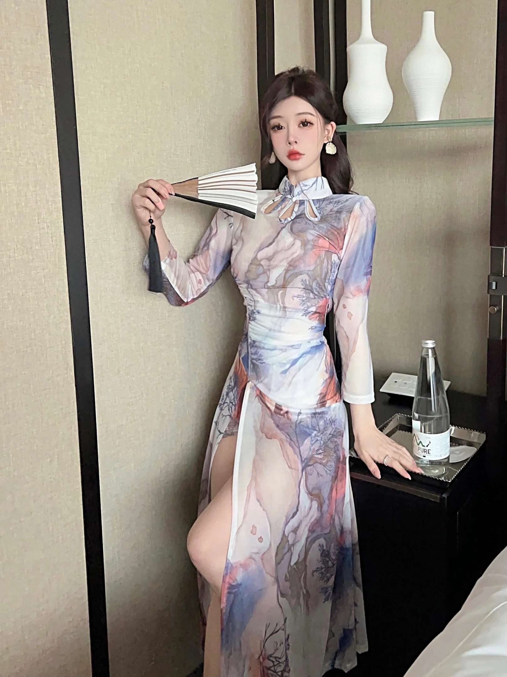 Платье облегающее Сетчатое с воротником-стойкой и разрезом