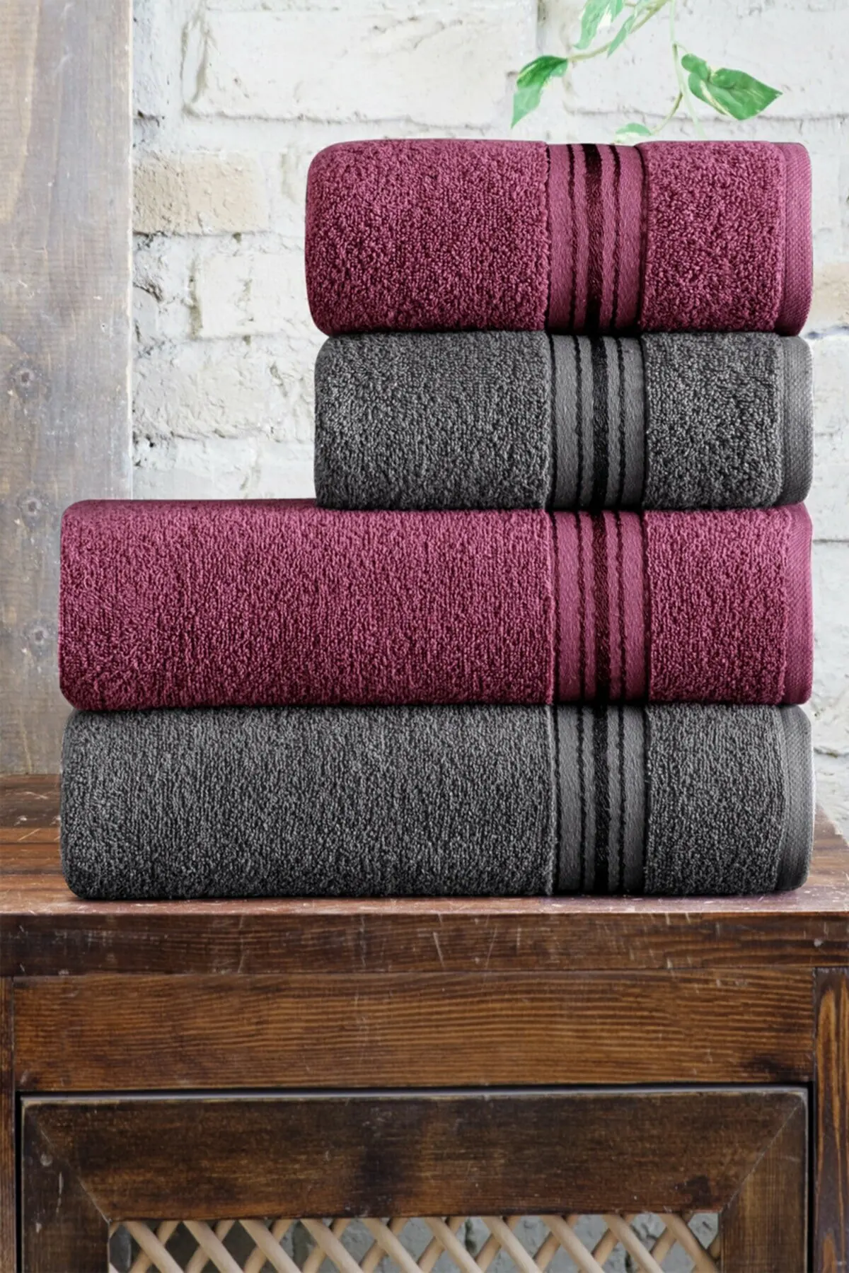 

Turkish Cotton Bath Towel, Super Absorbent %100 cotton ,4 Pieces Set, 2 Pieces 70*135 cm 2 Pieces 50*85 cm