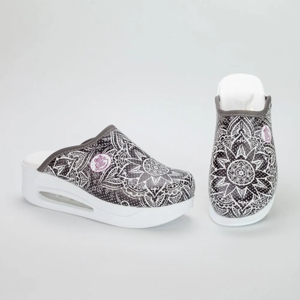 Сандалии женские ортопедические с узором модные удобные мягкие Нескользящие