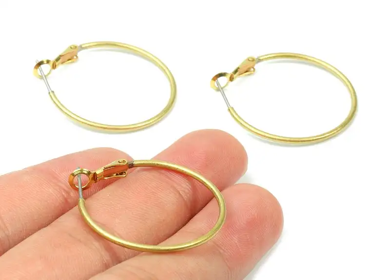 

Brass Earrings Hoop 1.5x30 - Raw Brass Earring Circle Clasp - Jewelry Supplies - 6Pcs/Lot - 34.55x30.17x1.48m - PP2841