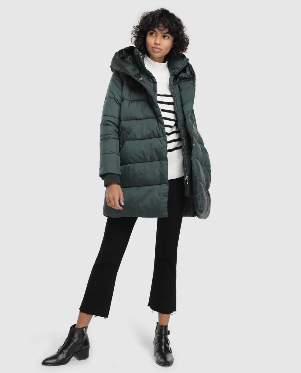 Женский пуховик с двойной горловиной и капюшоном|Жилеты безрукавки| |