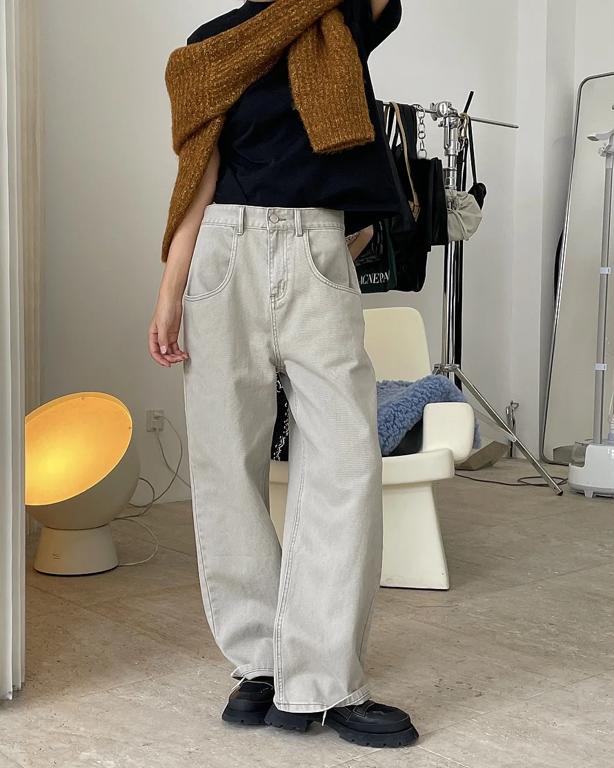 new woman straight grey classic jeans