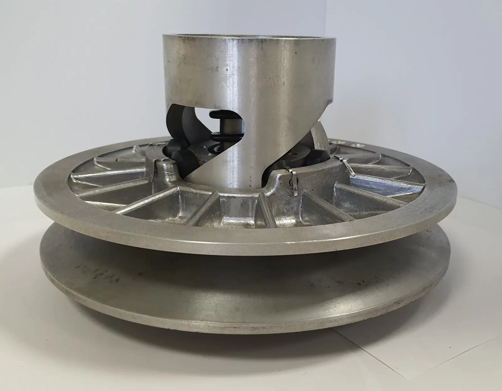 Вариатор сафари 113. Вариатор ведущий рысь 440. Ведомый вариатор рысь 500. Вариатор рысь 500 регулятор центробежный. Вариатор рысь 440.