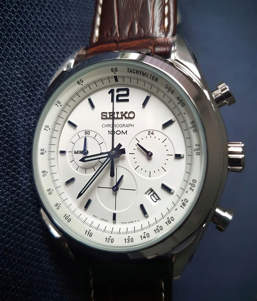 Мужские часы Seiko Neosports SSB095P1 тахометр хронограф циферблат белый 42 мм кожаный