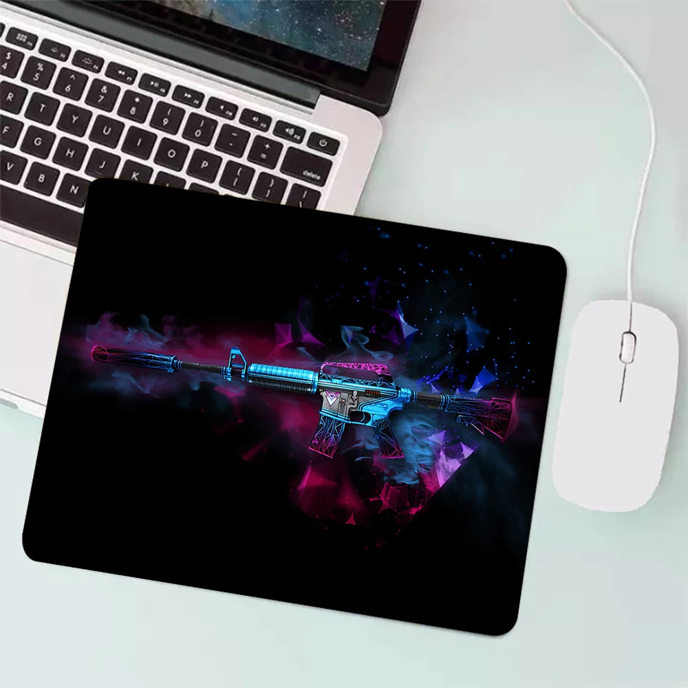 

CSGO Small Gaming Mouse Pad PC Gamer Keyboard Mousepad Computer Office Mouse Mat Silicone Laptop Carpet Anime Mause pad Desk Mat