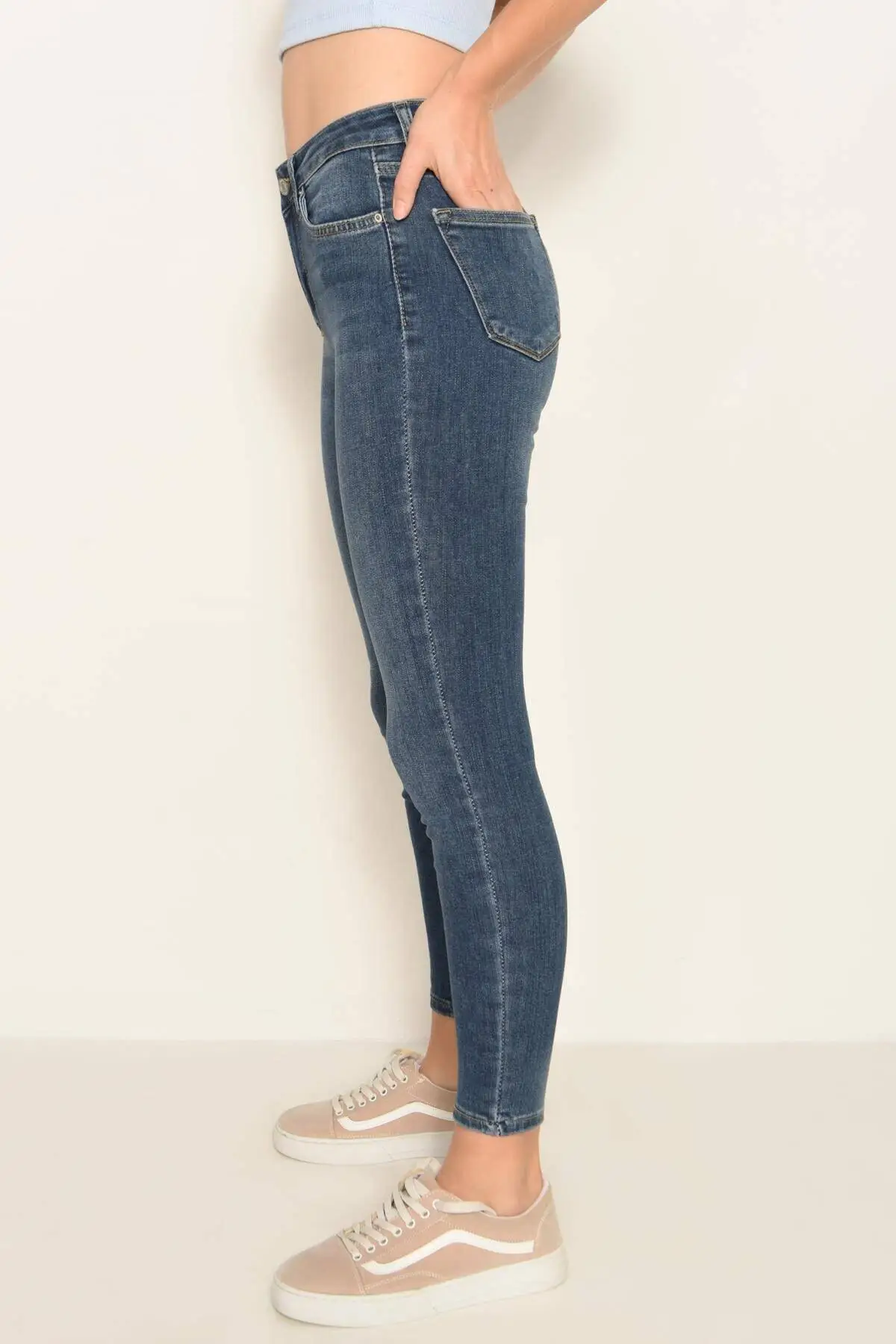 

2021 Fashion High Waist Straight Jeans Women Brand New High Quality Blue Casual Tight Trousers Comfortable Jeans Fashionable