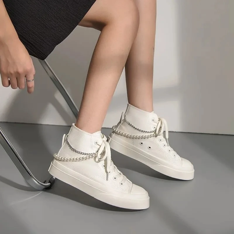 

2PCS Luxury Shoe Chains New Metal Pearl Shoe Jewelry Chain Accessories Anklet Chain For Women Men Sneaker Croc Jeans Decorations