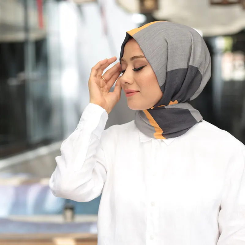 

Afvente Patterned Cotton Shawl