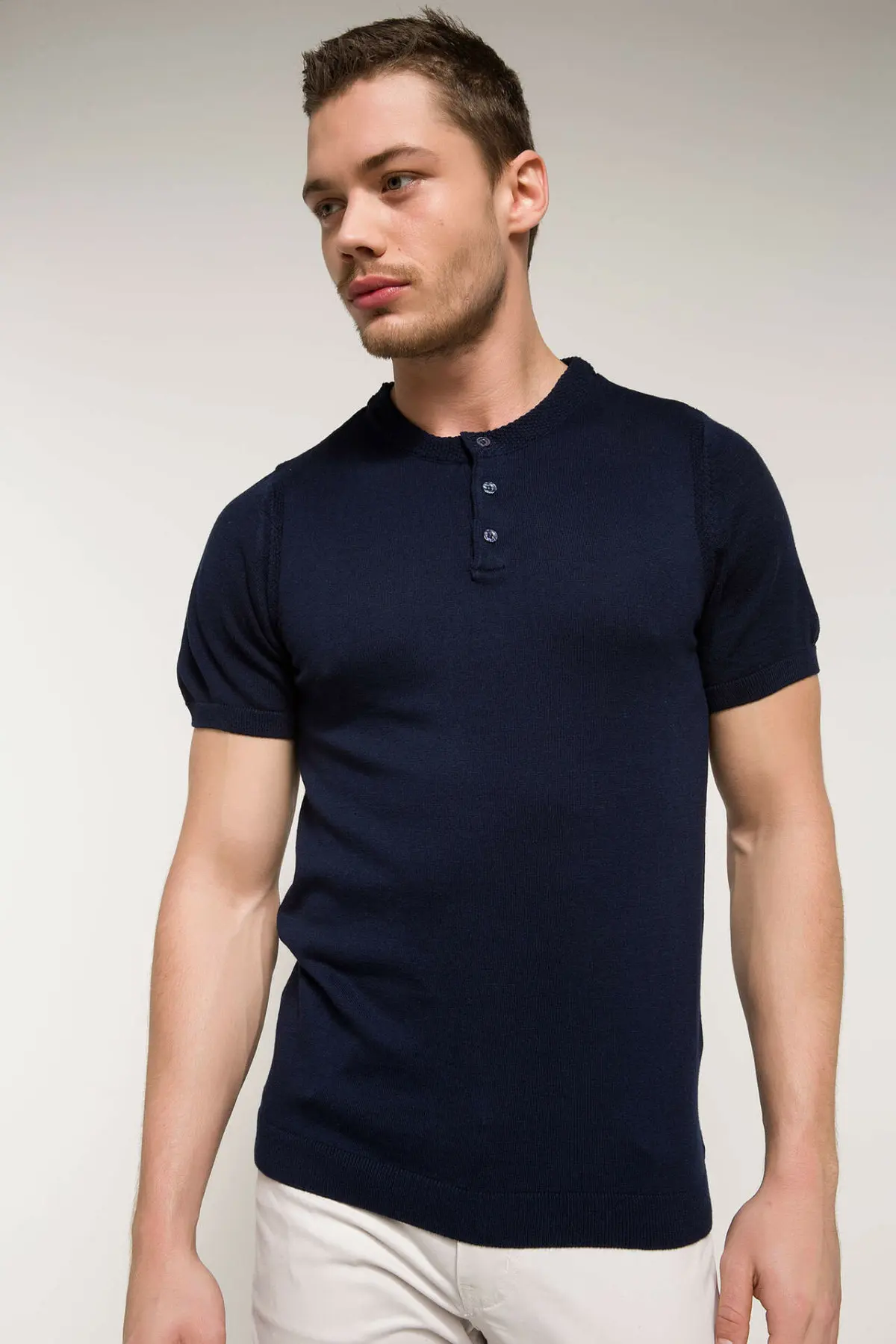 DeFacto мужская летняя футболка с коротким рукавом темно-синяя желтая Тонкая