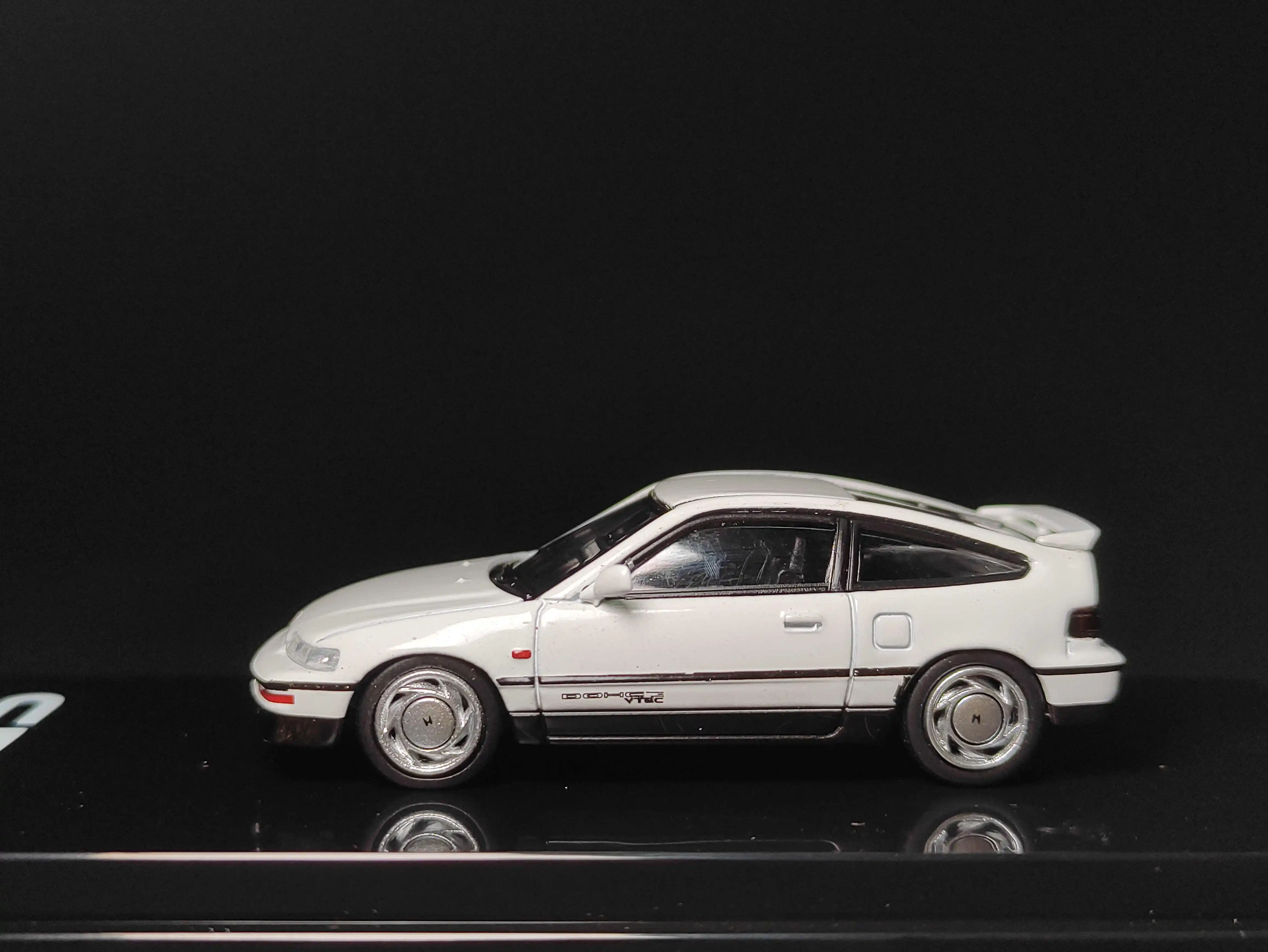 

Коллекция лимитированных моделей HeyToys Hobby JAPAN 1/64 Honda CR-X SiR