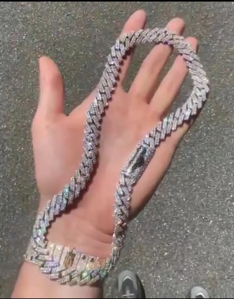 

payment of cuba chain , for MR.Benjamin Efferson, Silver with moissanite