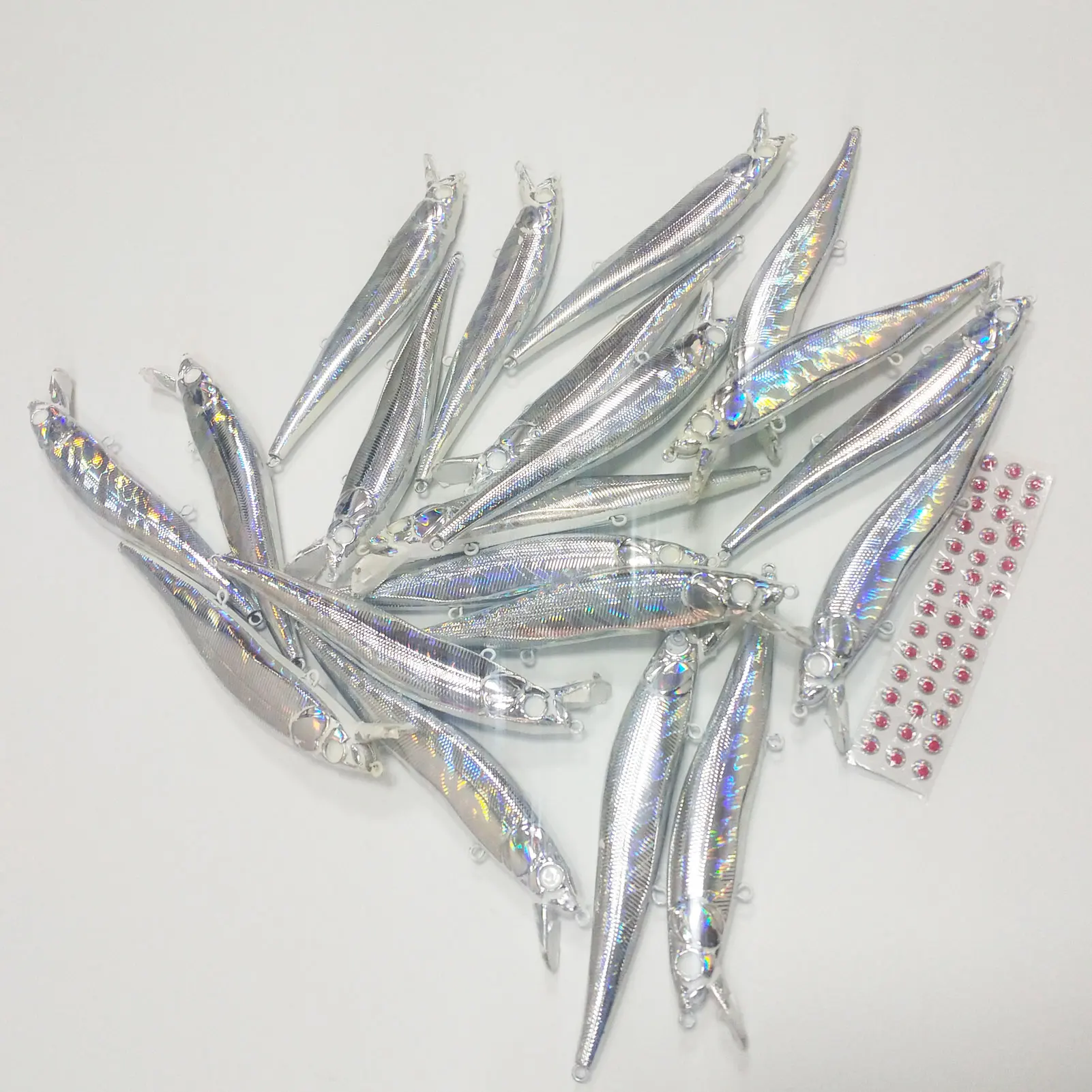 Iscas de Pesca Duro com o Sistema de Transferência de Peso 11cm 13g Versão Holográfica Jerkbaits Naufrágio Lento Minnow Crankbait 20 Pçs - Set ko 7 High Quality Esporte e Lazer